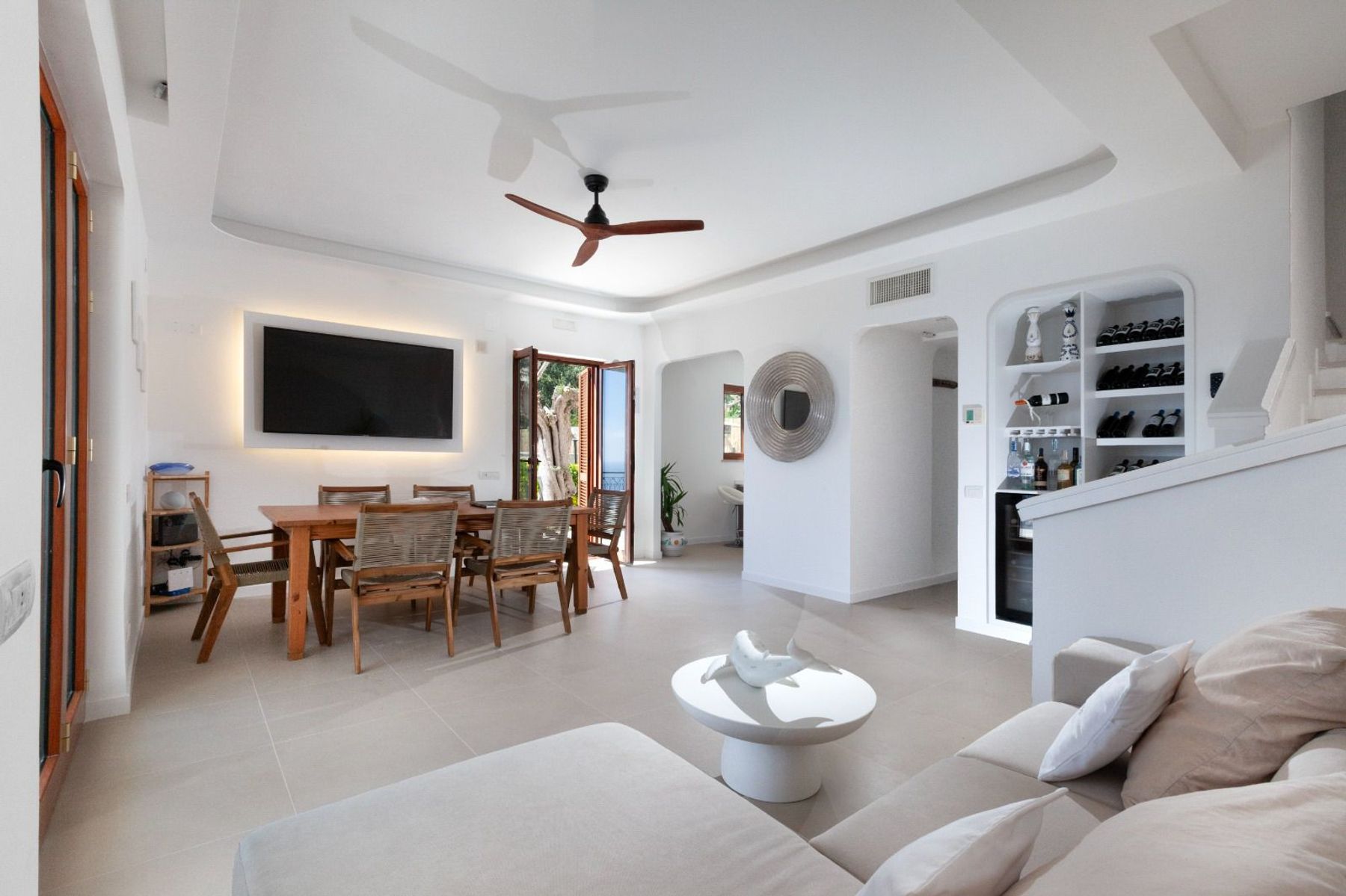 Jamali villa photo.